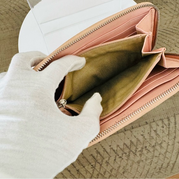 Jimmy Choo Star Studded Pink Leather Zip Around Wallet - Picture 15 of 15